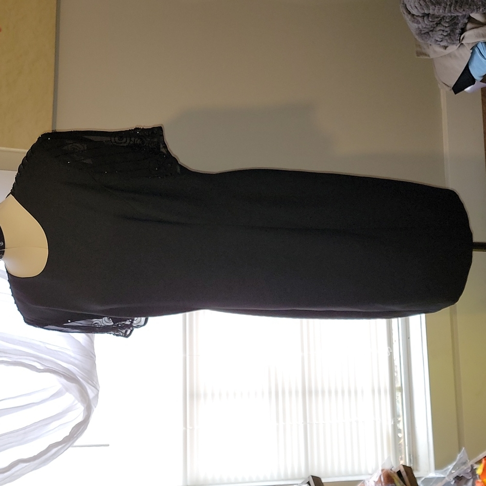 BLACK DRESS SIZE 14